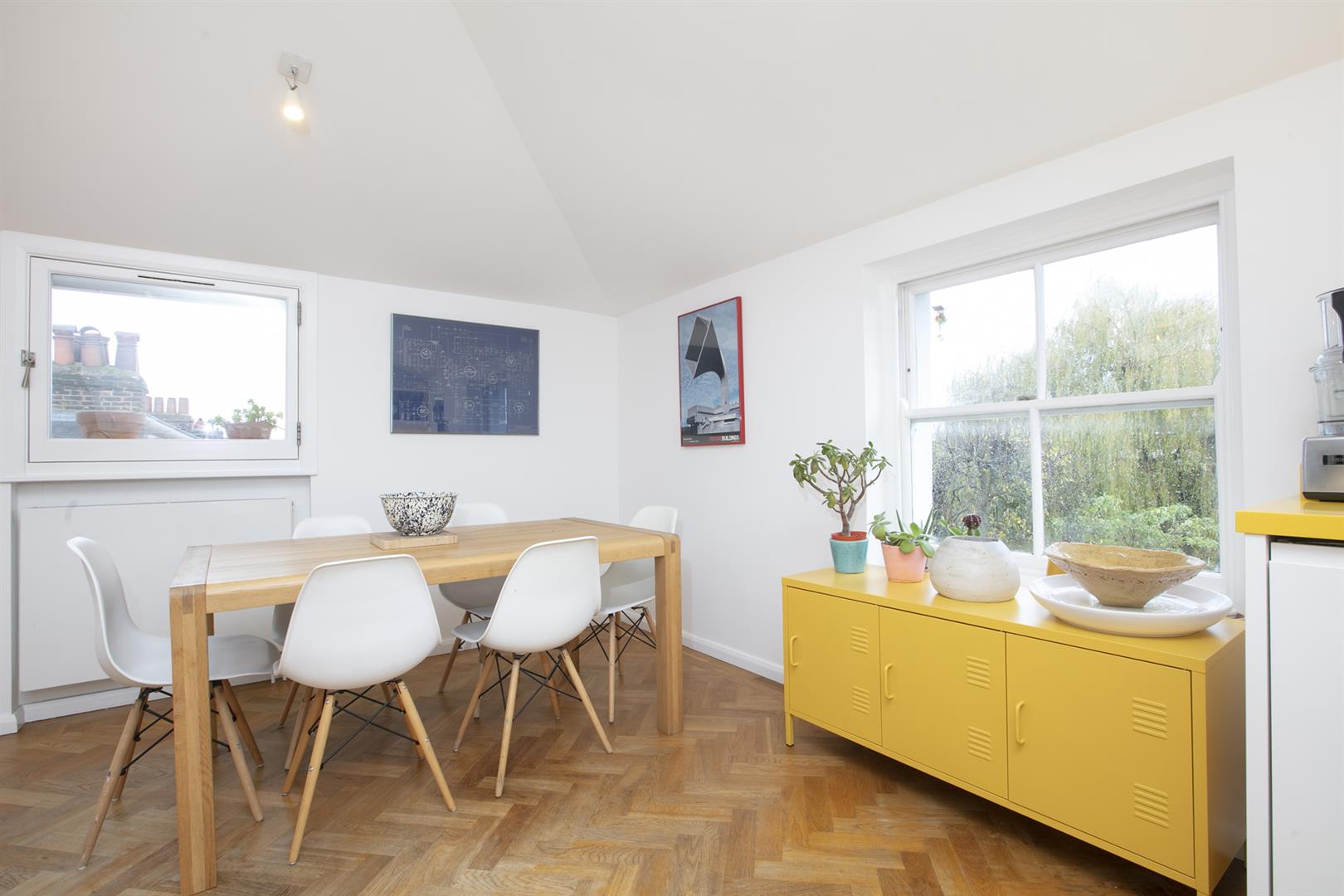 Flat - Conversion Under Offer in Holly Grove, Peckham, SE15 893 view22