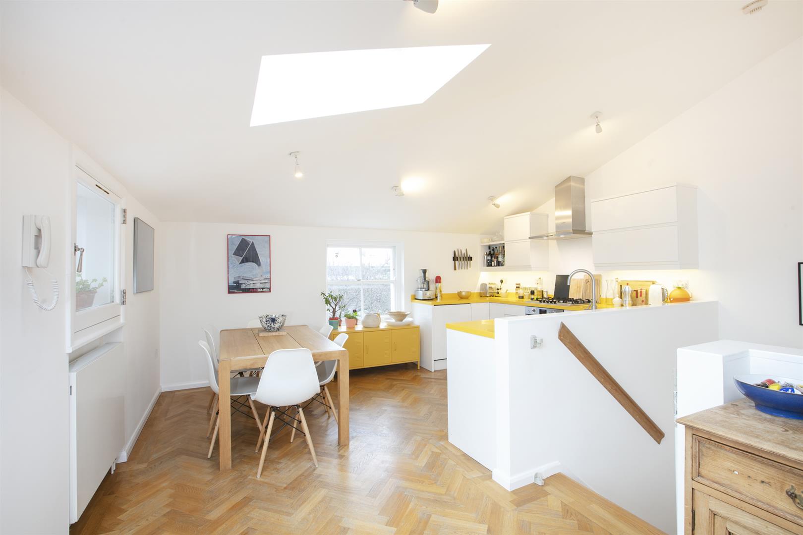 Flat - Conversion For Sale in Holly Grove, Peckham, SE15 893 view9