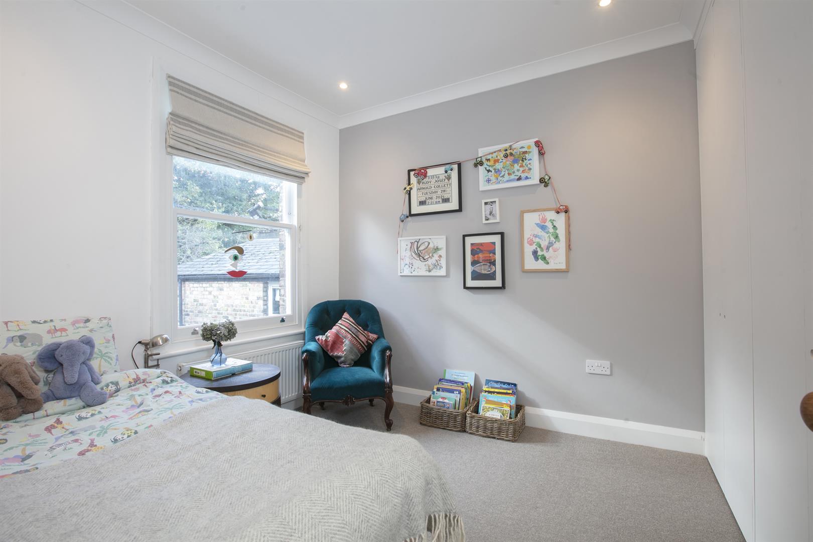 House - Terraced For Sale in Hollydale Road, Nunhead, SE15 1157 view26