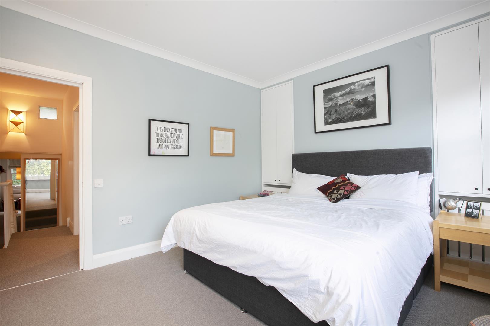 House - Terraced For Sale in Hollydale Road, Nunhead, SE15 1157 view21