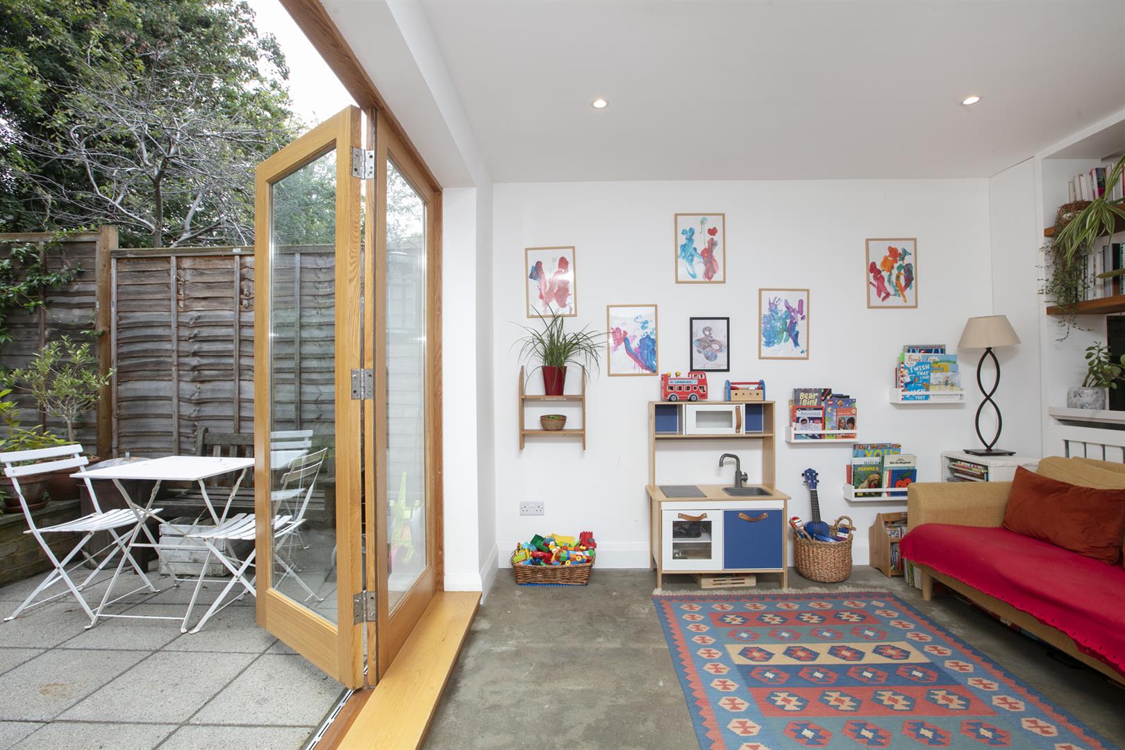 House - Terraced For Sale in Hollydale Road, Nunhead, SE15 1157 view16