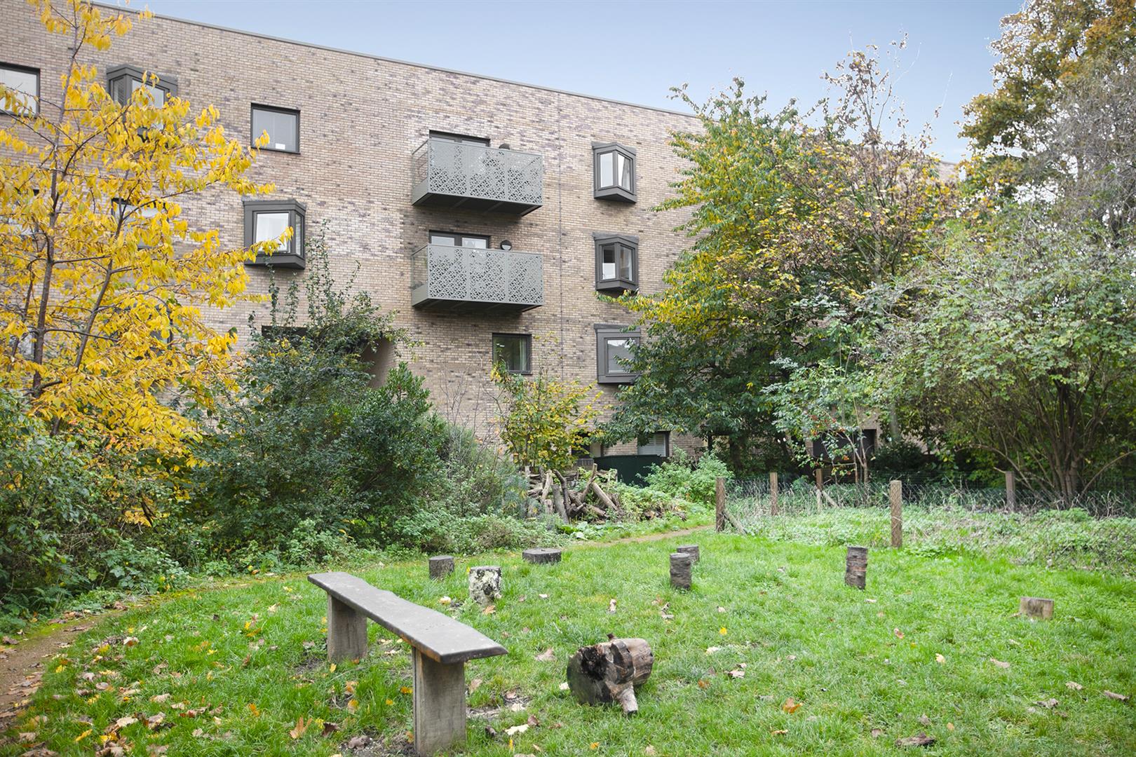 Flat - Purpose Built Under Offer in Horsnell Close, Camberwell, SE5 886 view2