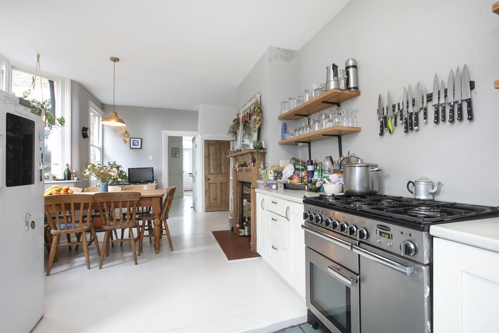 House - Terraced Under Offer in Ivydale Road, Nunhead, SE15 930 view10