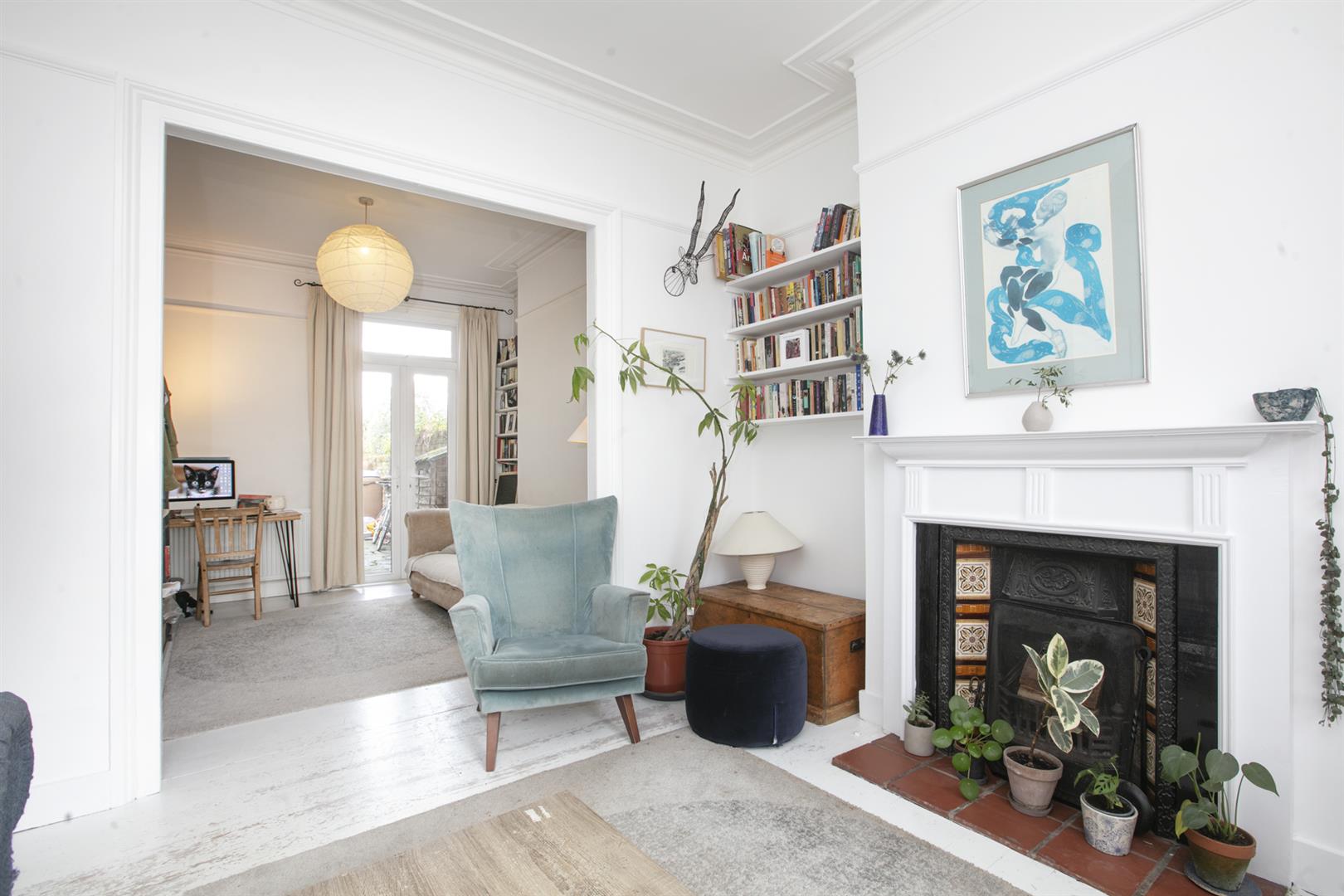 House - Terraced Under Offer in Ivydale Road, Nunhead, SE15 930 view2