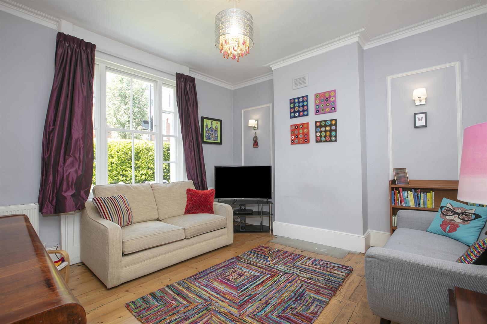 House - End Terrace For Sale in Kenbury Street, Camberwell, SE5 951 view2