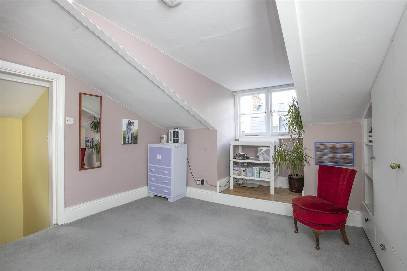 House - End Terrace For Sale in Kenbury Street, Camberwell, SE5 951 view15
