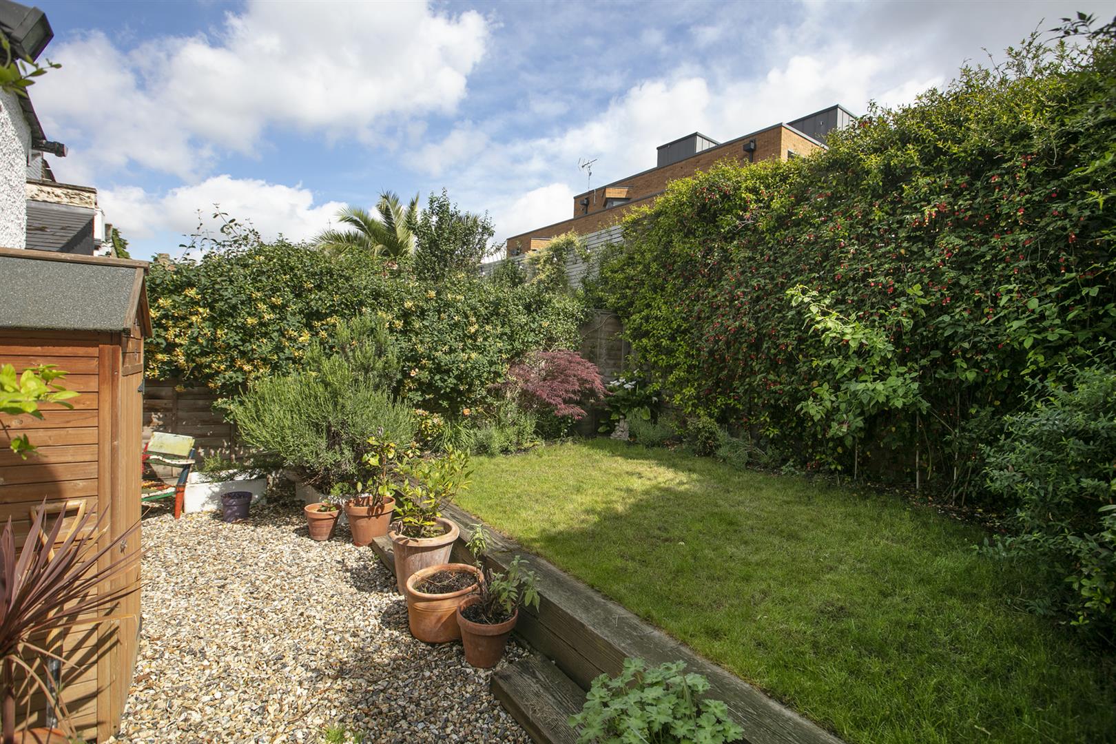 House - End Terrace For Sale in Kenbury Street, Camberwell, SE5 951 view5