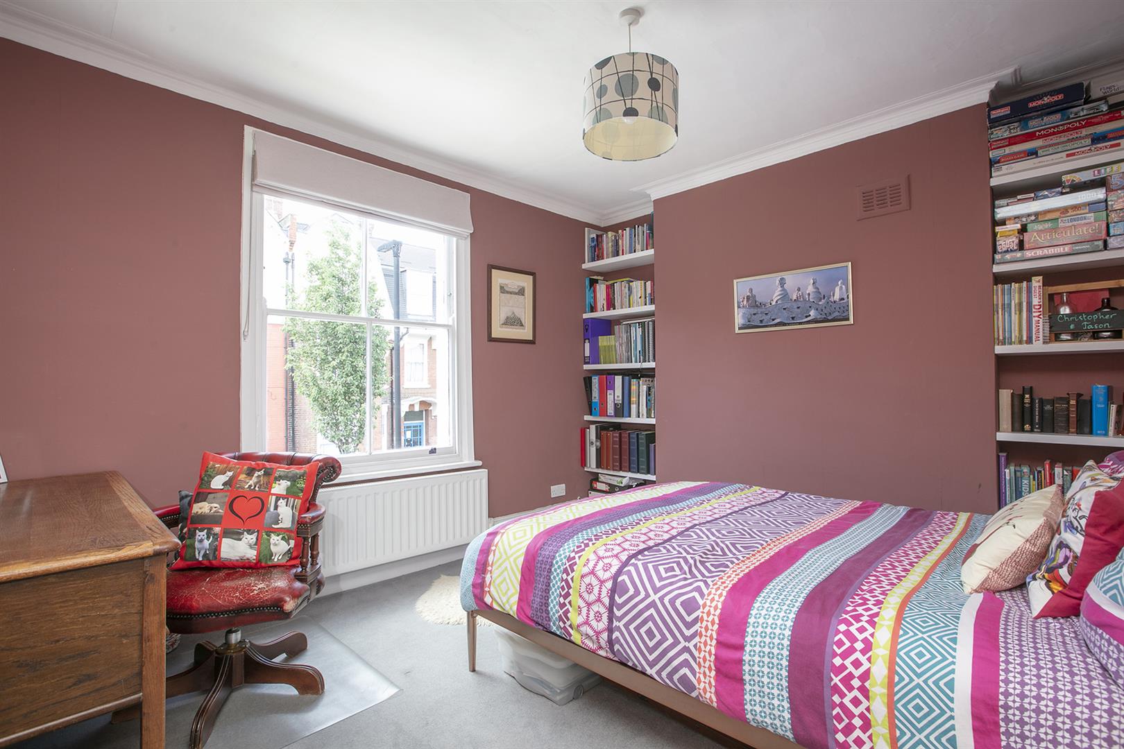 House - End Terrace For Sale in Kenbury Street, Camberwell, SE5 951 view16