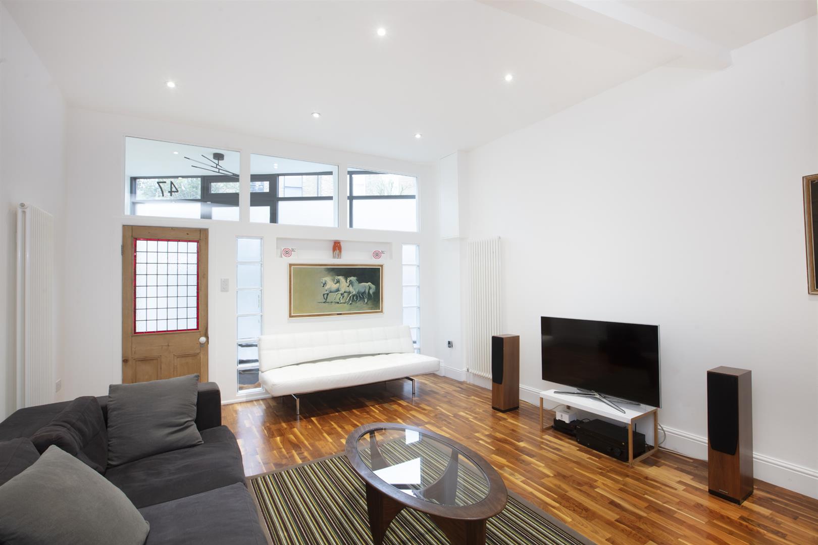 House - Terraced For Sale in Lyndhurst Grove, Peckham, SE15 1031 view10