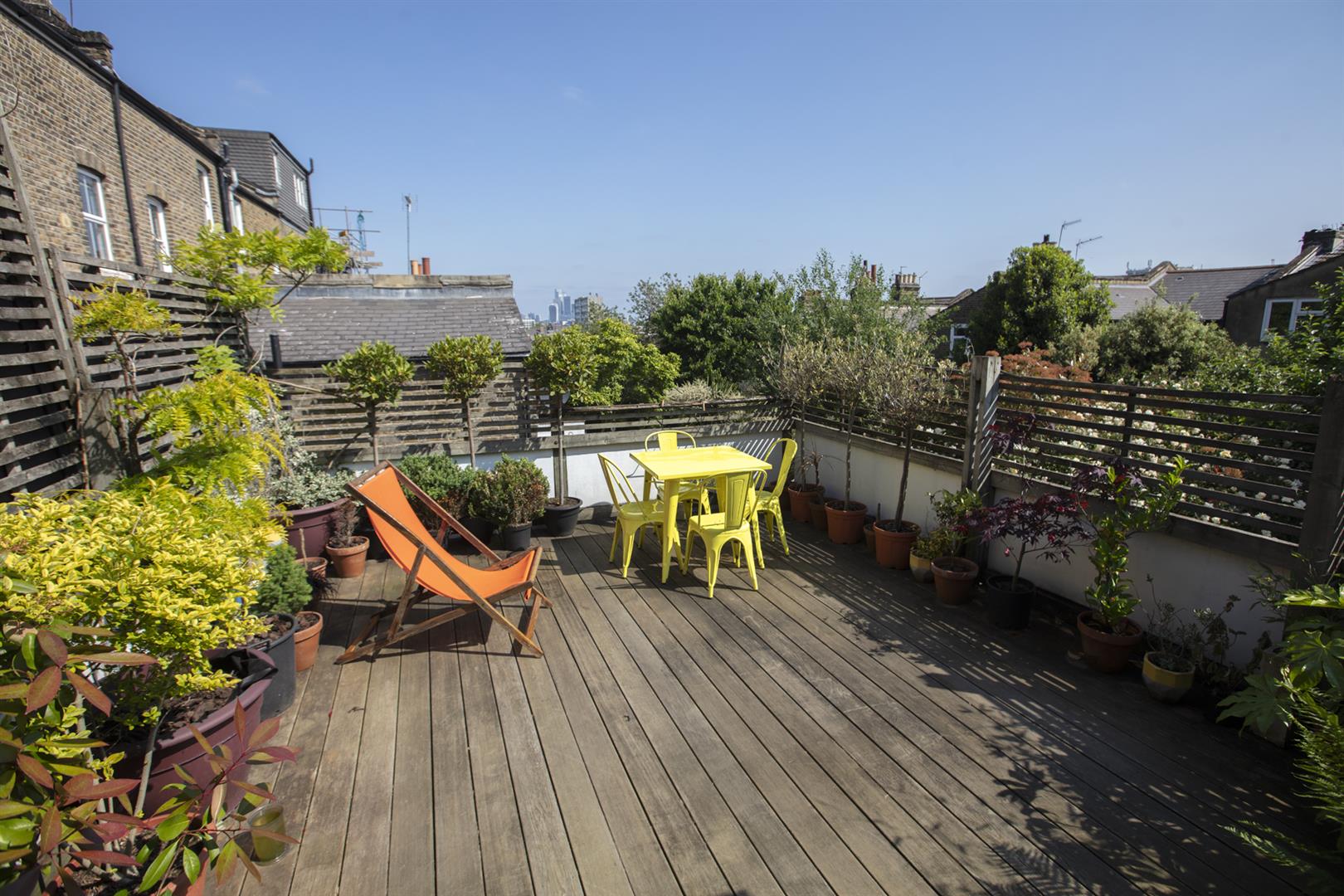 House - Terraced For Sale in Lyndhurst Grove, Peckham, SE15 1031 view5