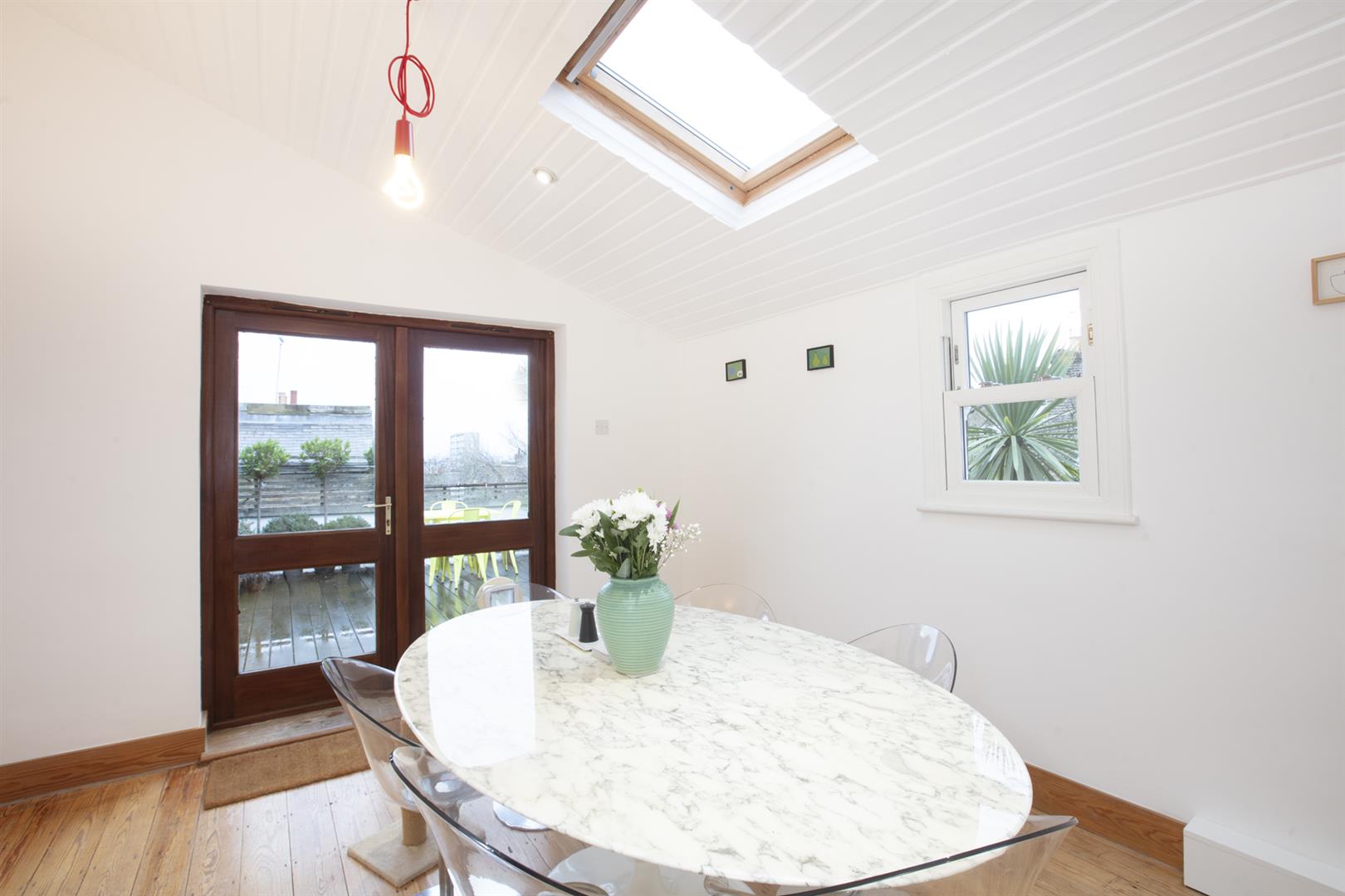 House - Terraced For Sale in Lyndhurst Grove, Peckham, SE15 1031 view14