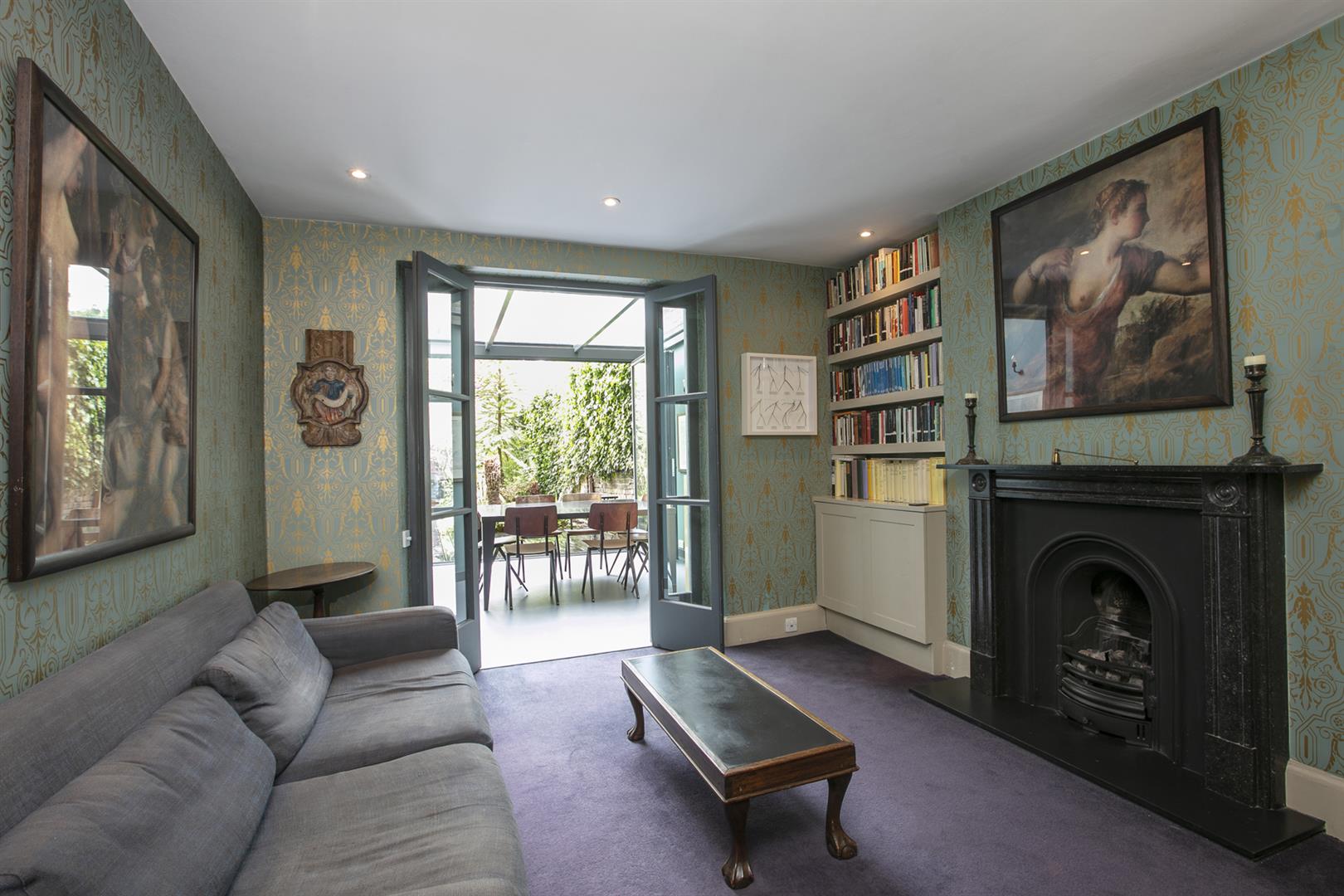House - Terraced For Sale in Lyndhurst Way, Peckham, SE15 1100 view13