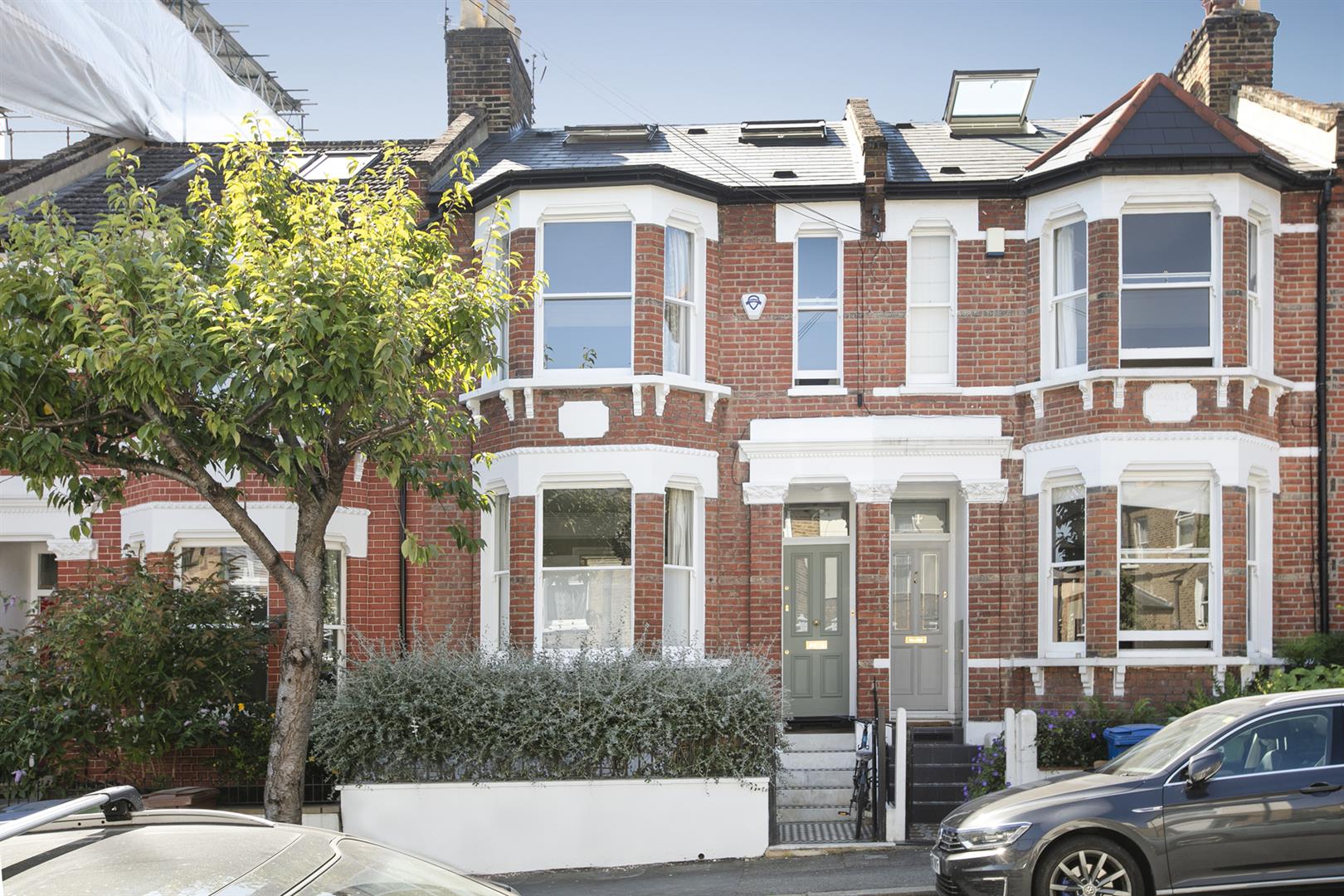 House - Terraced Sale Agreed in Malfort Road, Camberwell, SE5 863 view1