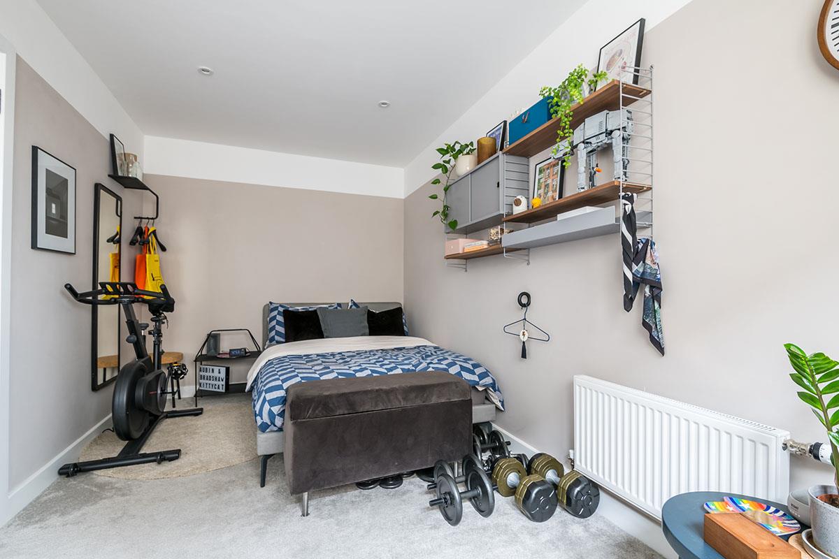 House - Terraced For Sale in Medlar Street, Camberwell, SE5 941 view26