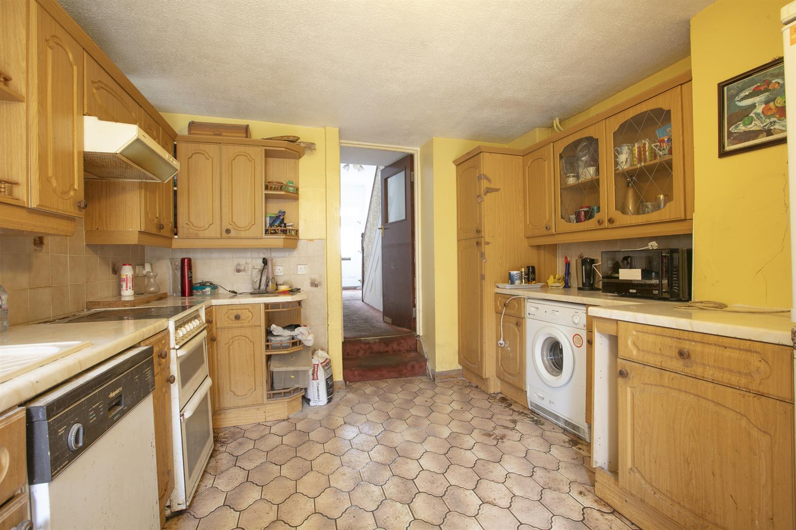 House - Semi-Detached Sold in Montpelier Road, Peckham, SE15 910 view6