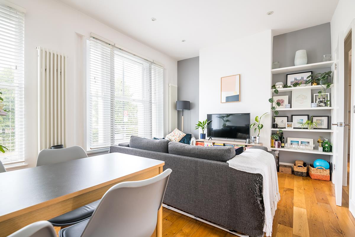 Flat - Conversion Under Offer in Nunhead Green, Camberwell, SE5 967 view2