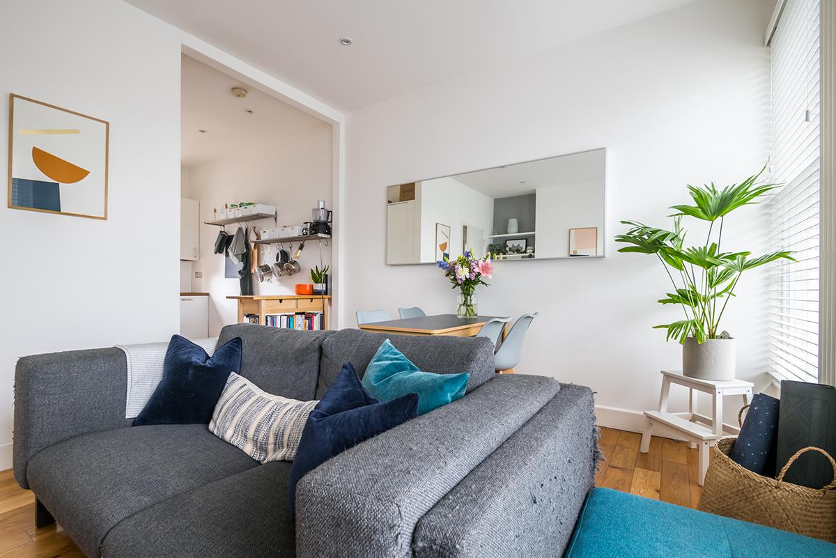 Flat - Conversion Under Offer in Nunhead Green, Camberwell, SE5 967 view18