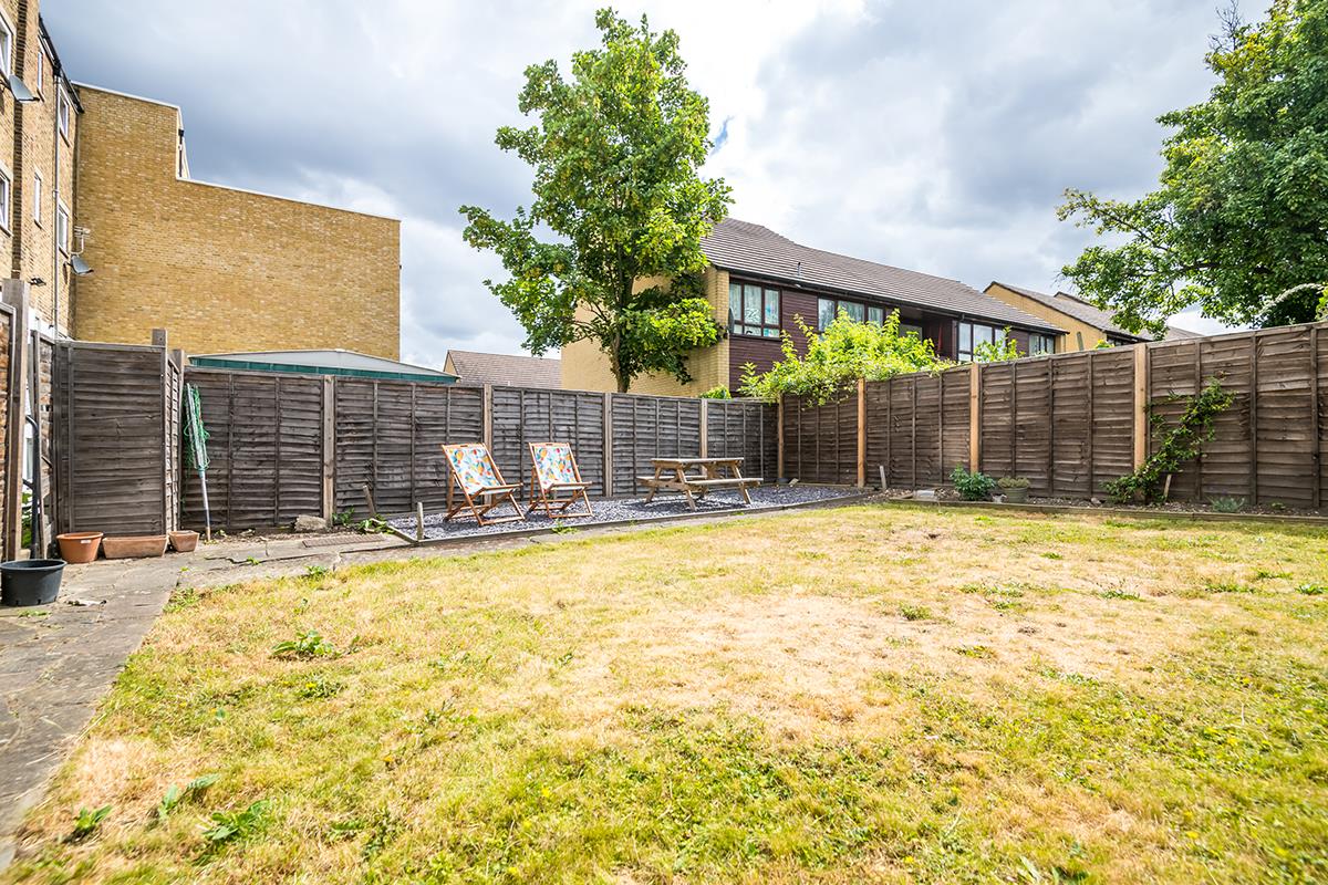 Flat - Conversion Under Offer in Nunhead Green, Camberwell, SE5 967 view11