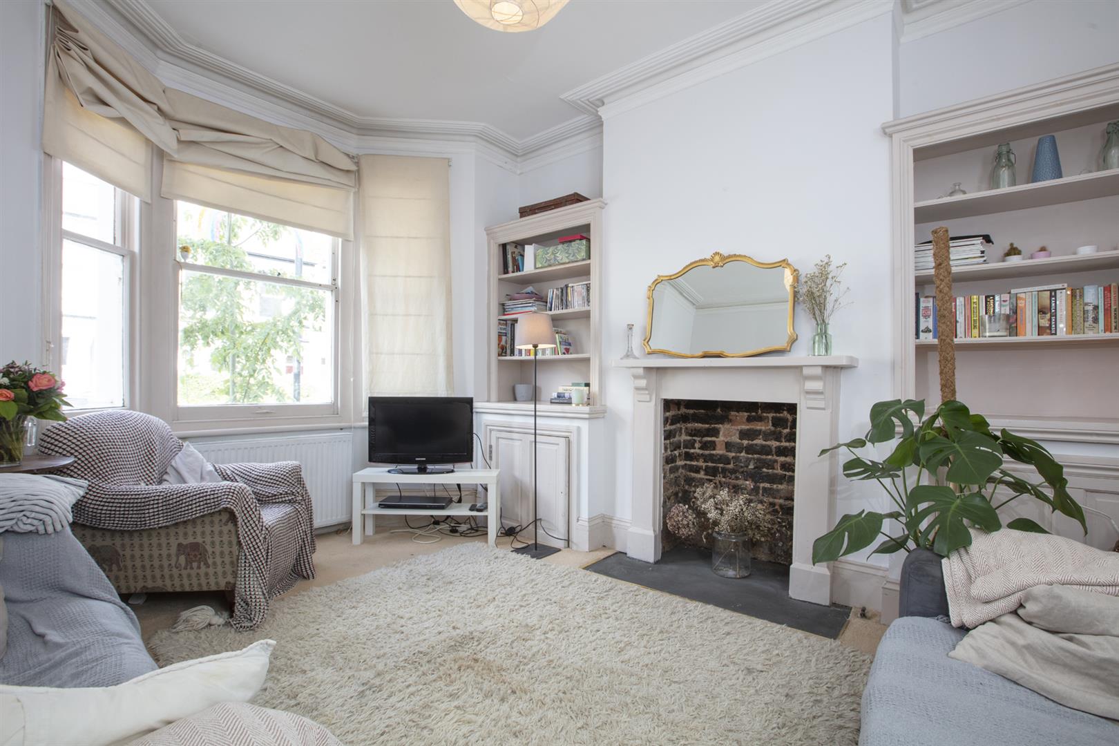 House - Terraced Under Offer in Oswyth Road, Camberwell, SE5 945 view3