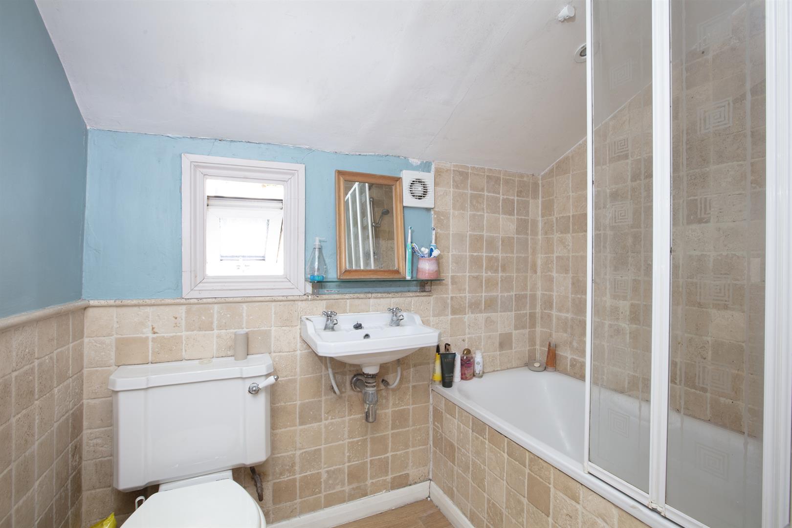 House - Terraced Under Offer in Oswyth Road, Camberwell, SE5 945 view7