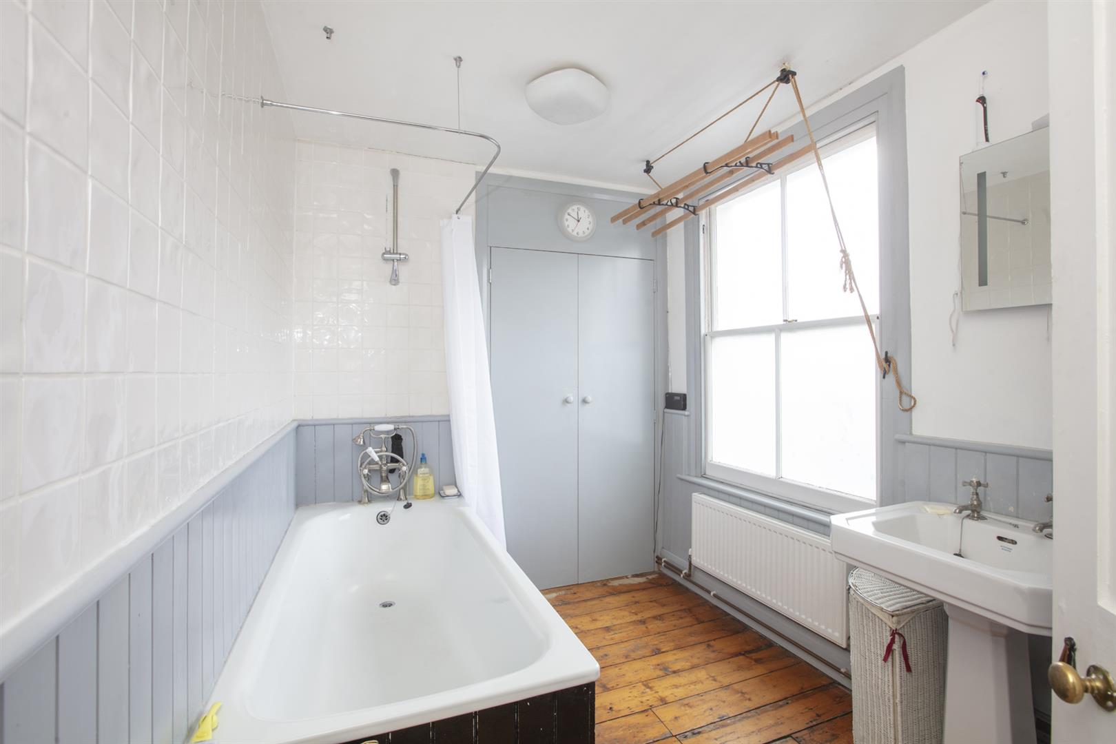 Flat - Conversion Sold in Peckham Road, Camberwell, SE5 1049 view12