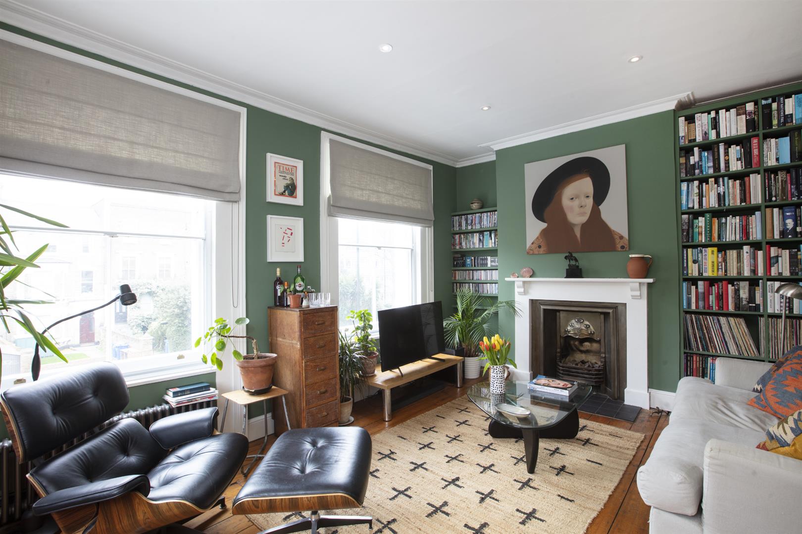 Flat - Conversion Sold in Peckham Road, Camberwell, SE5 1049 view2