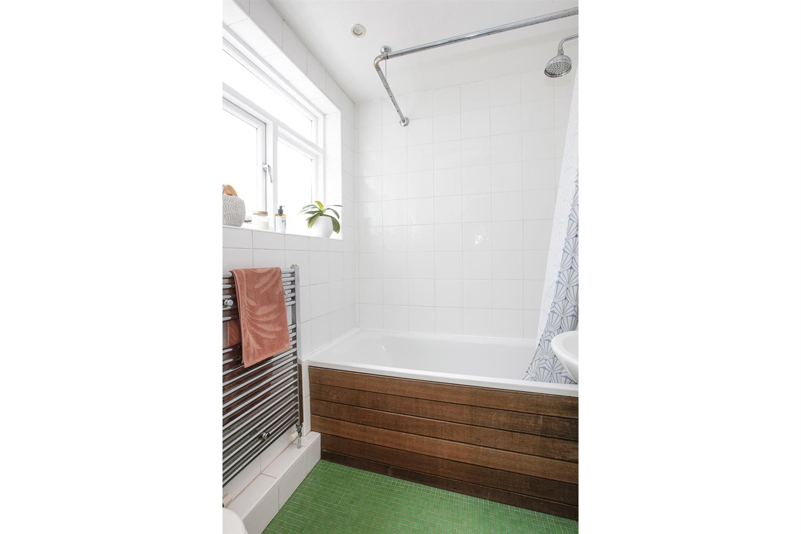 Flat - Conversion For Sale in Peckham Road, Camberwell, SE5 859 view11