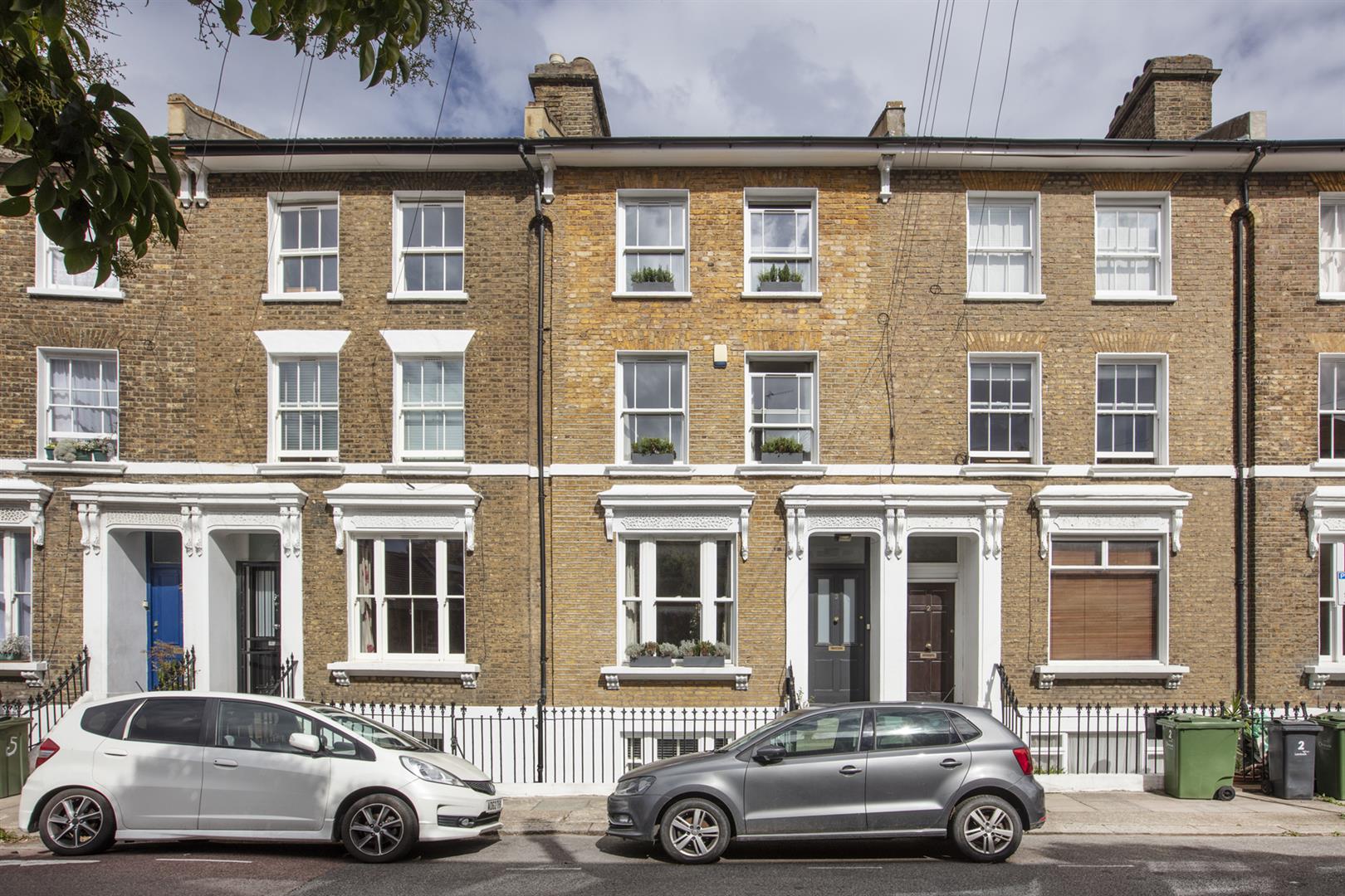 House - Terraced Sold in Pomfret Road, Camberwell, SE5 1064 view1