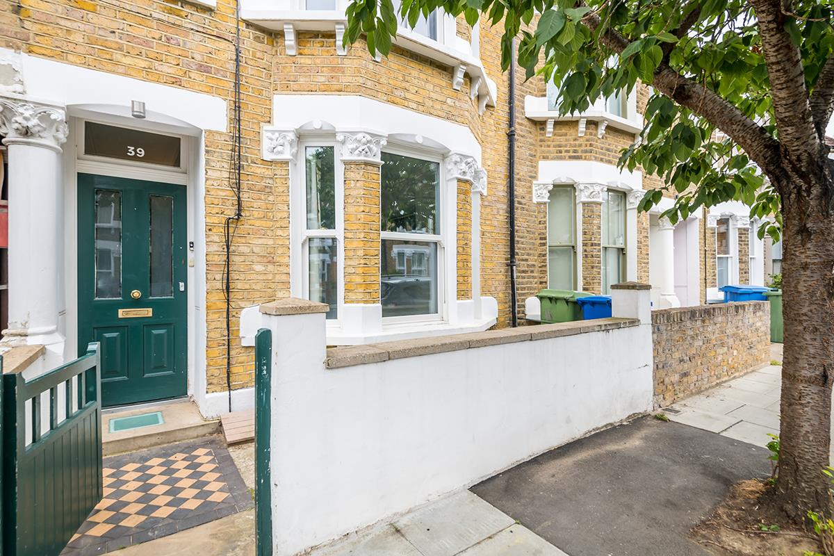 Flat - Conversion For Sale in Rainbow Street, Camberwell, SE5 973 view1