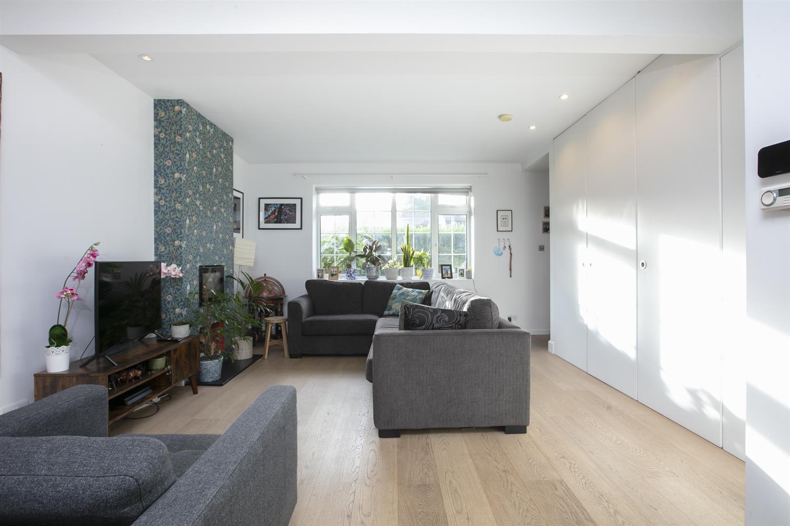 House - Semi-Detached For Sale in Redan Terrace, Camberwell, SE5 1161 view6