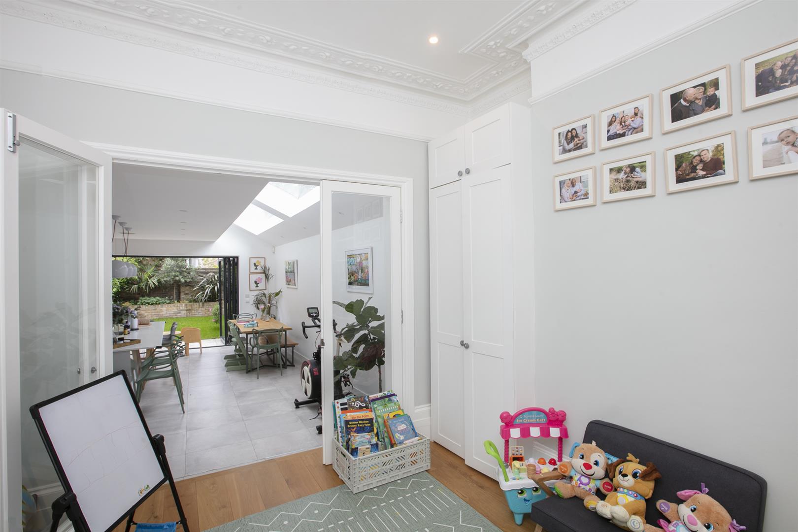 House - End Terrace For Sale in Shenley Road, Camberwell, SE5 1102 view10