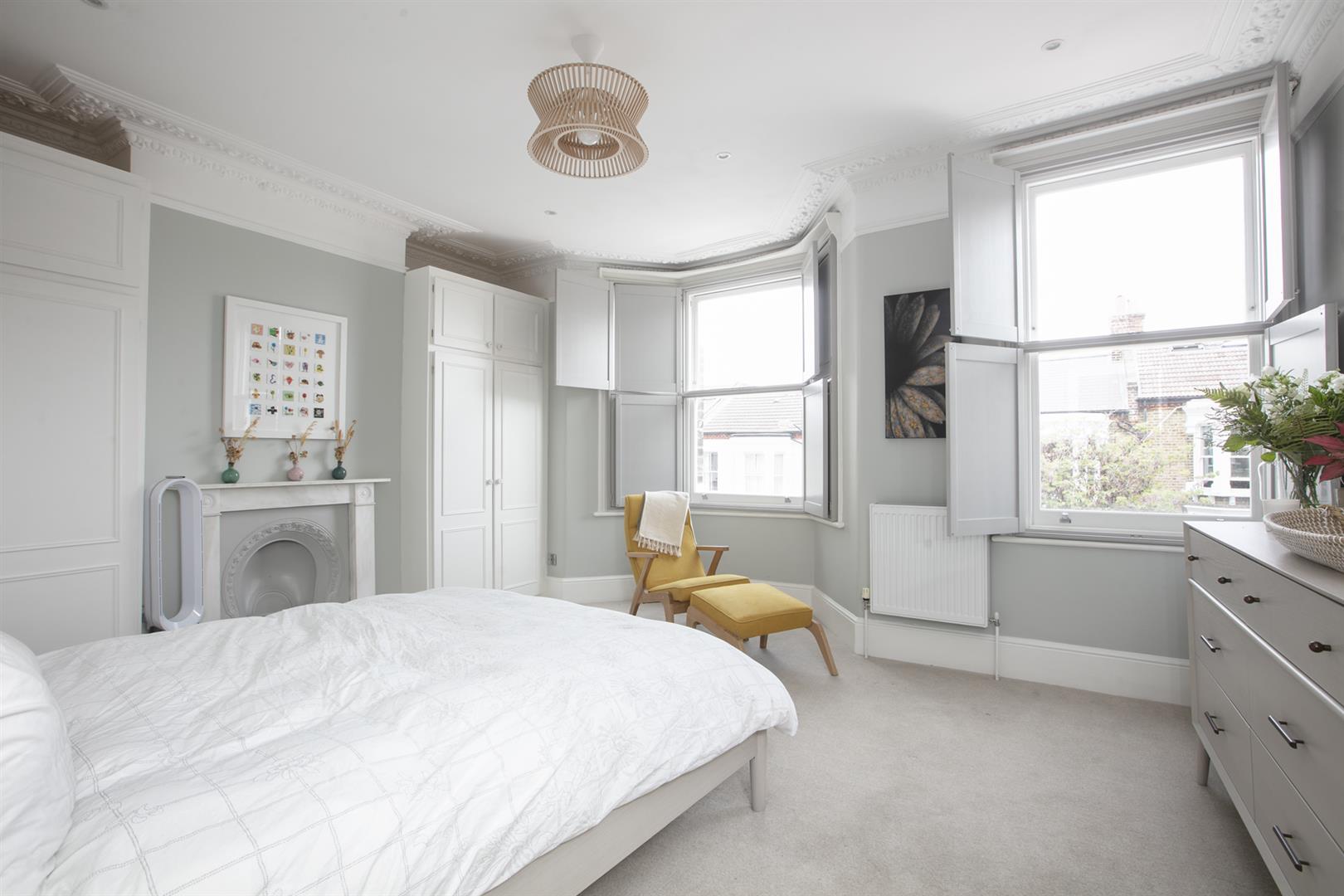 House - End Terrace For Sale in Shenley Road, Camberwell, SE5 1102 view24