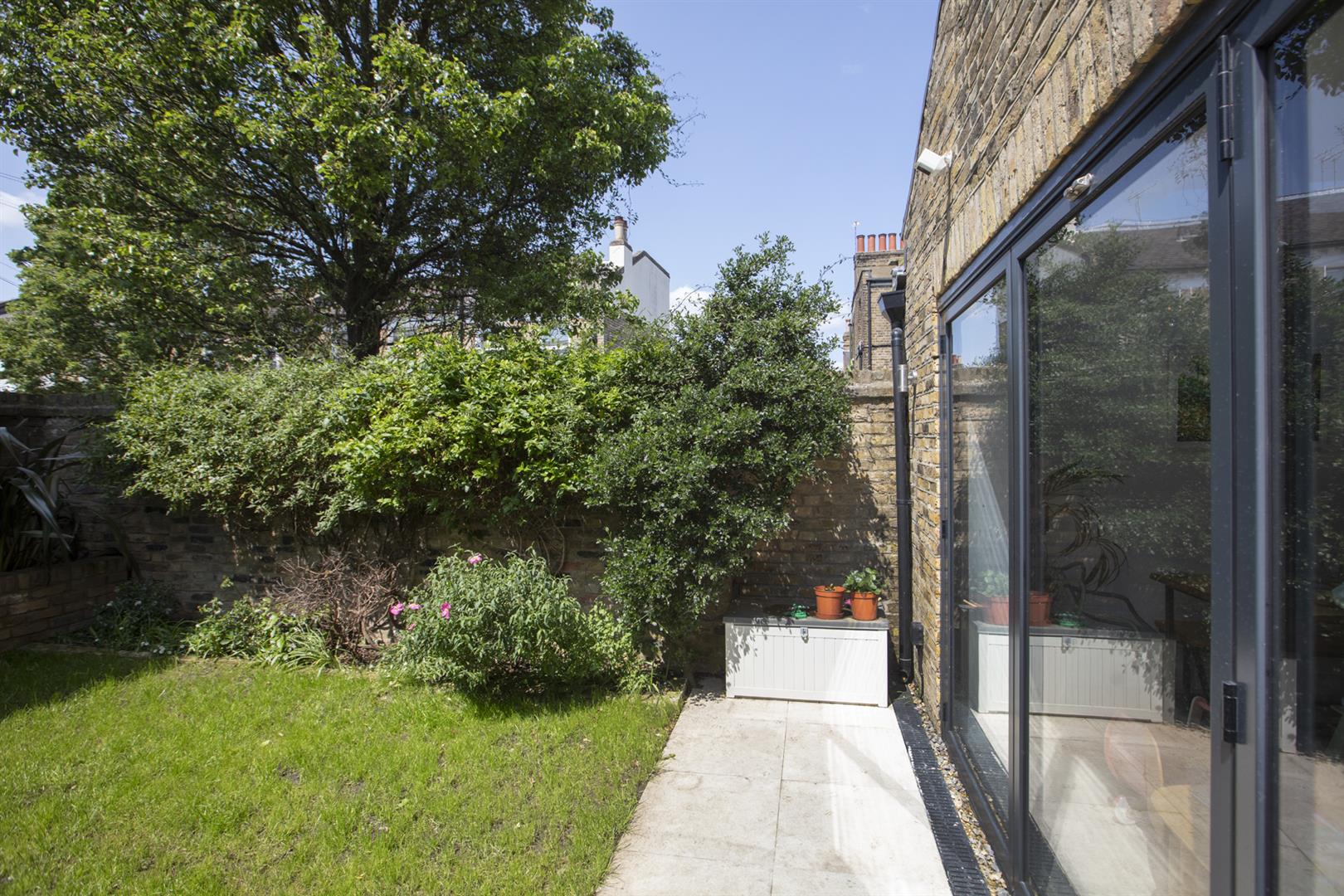 House - End Terrace For Sale in Shenley Road, Camberwell, SE5 1102 view14