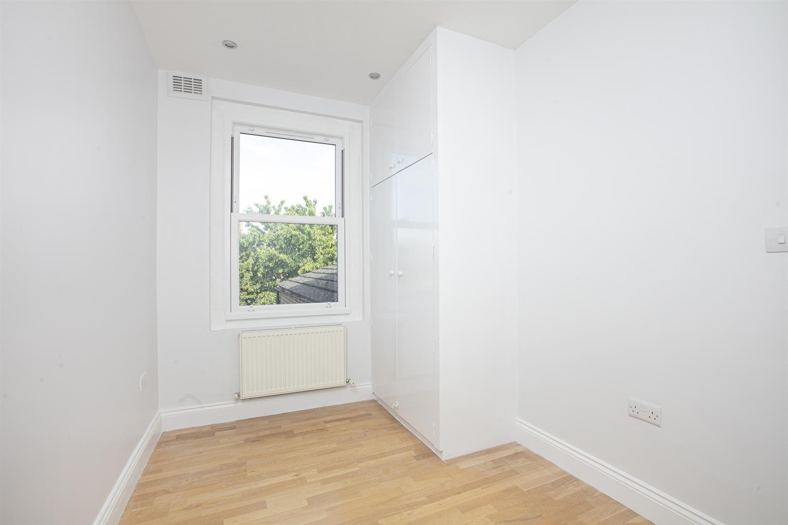 Flat - Conversion For Sale in Shenley Road, Camberwell, SE5 892 view6