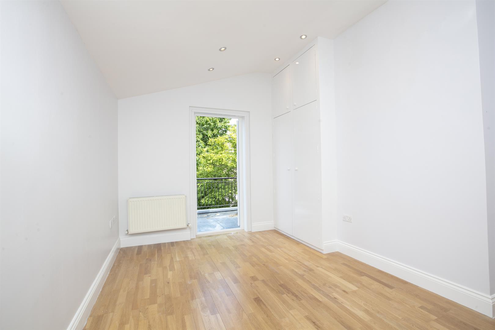 Flat - Conversion For Sale in Shenley Road, Camberwell, SE5 892 view8