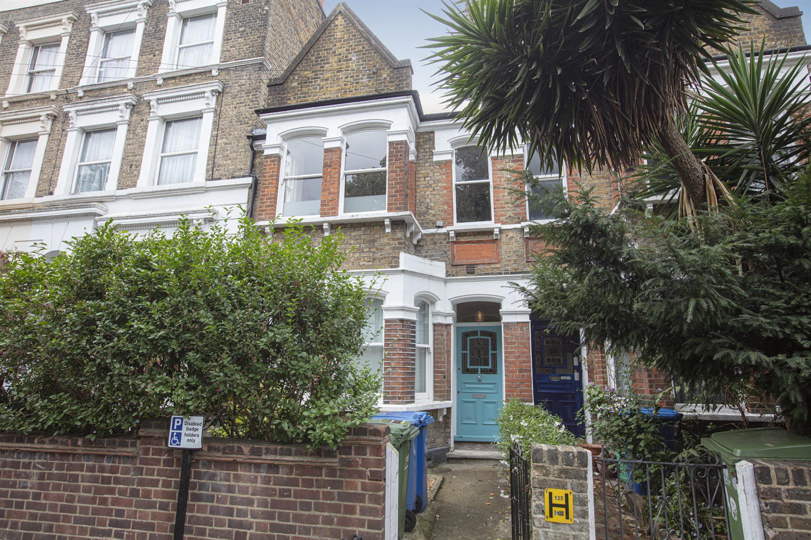 Flat - Conversion Sold in Talfourd Road, Peckham, SE15 1028 view2