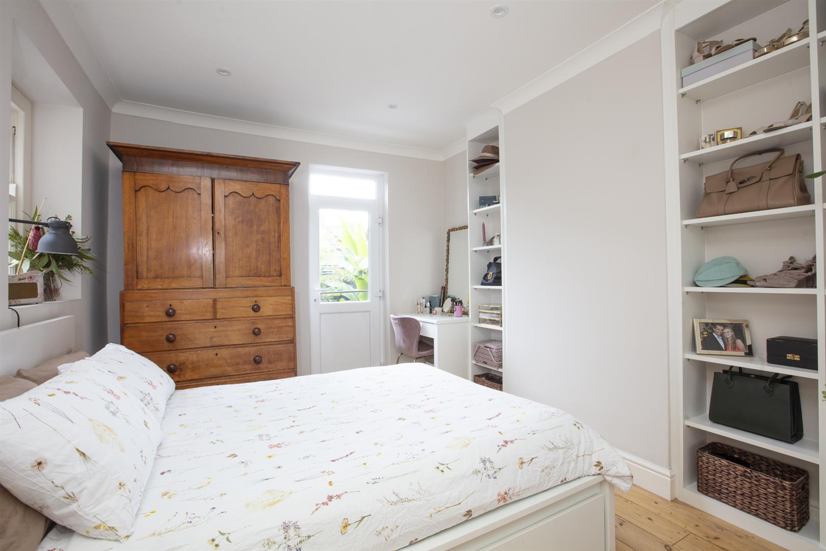 Flat - Conversion Sold in Talfourd Road, Peckham, SE15 1028 view11