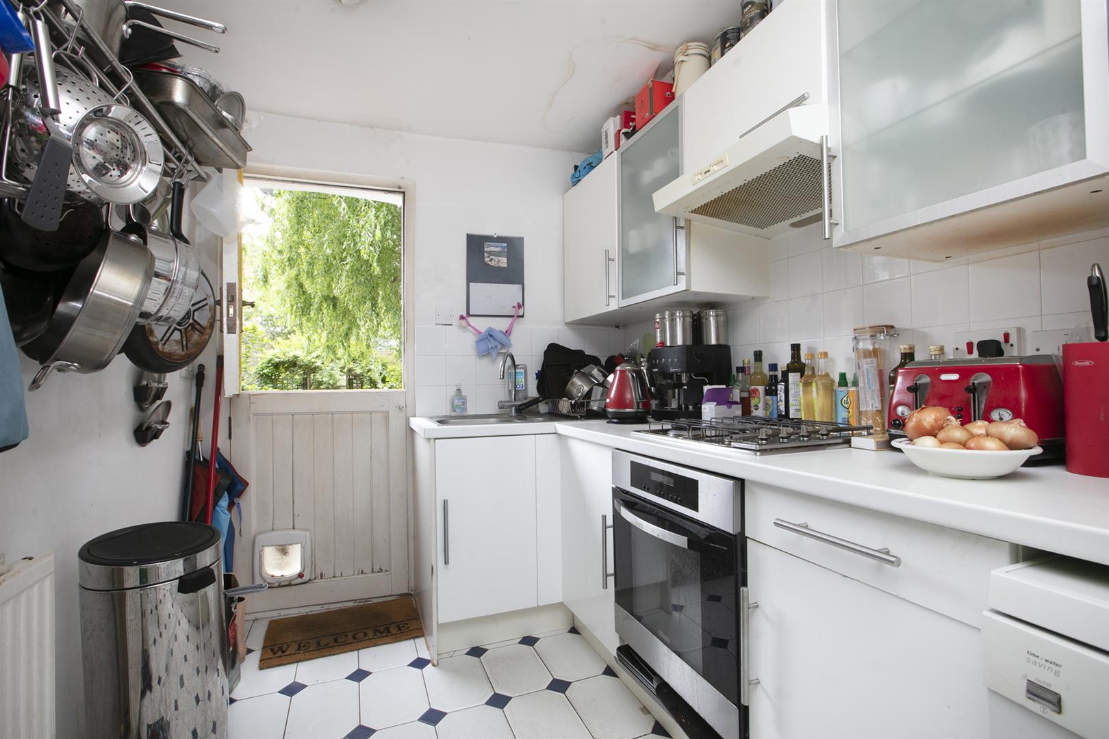 House - Semi-Detached Under Offer in Talfourd Road, Peckham, SE15 1131 view10