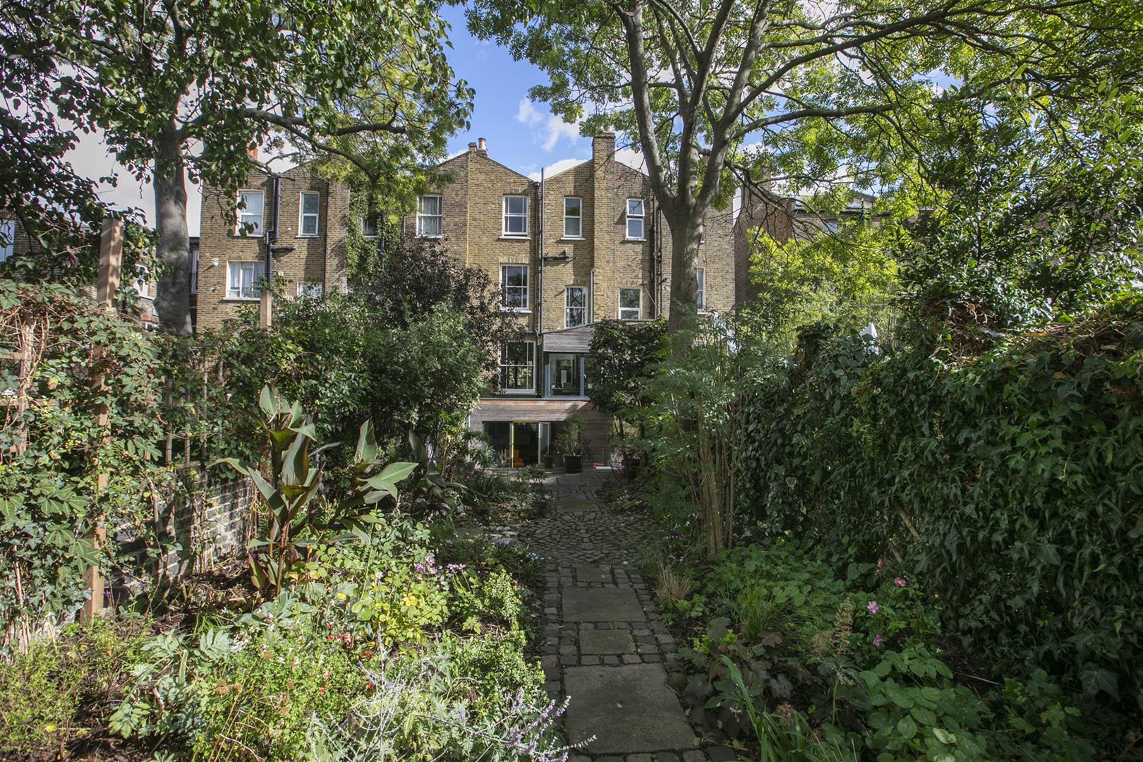 House - Terraced For Sale in Talfourd Road, Peckham, SE15 1155 view5
