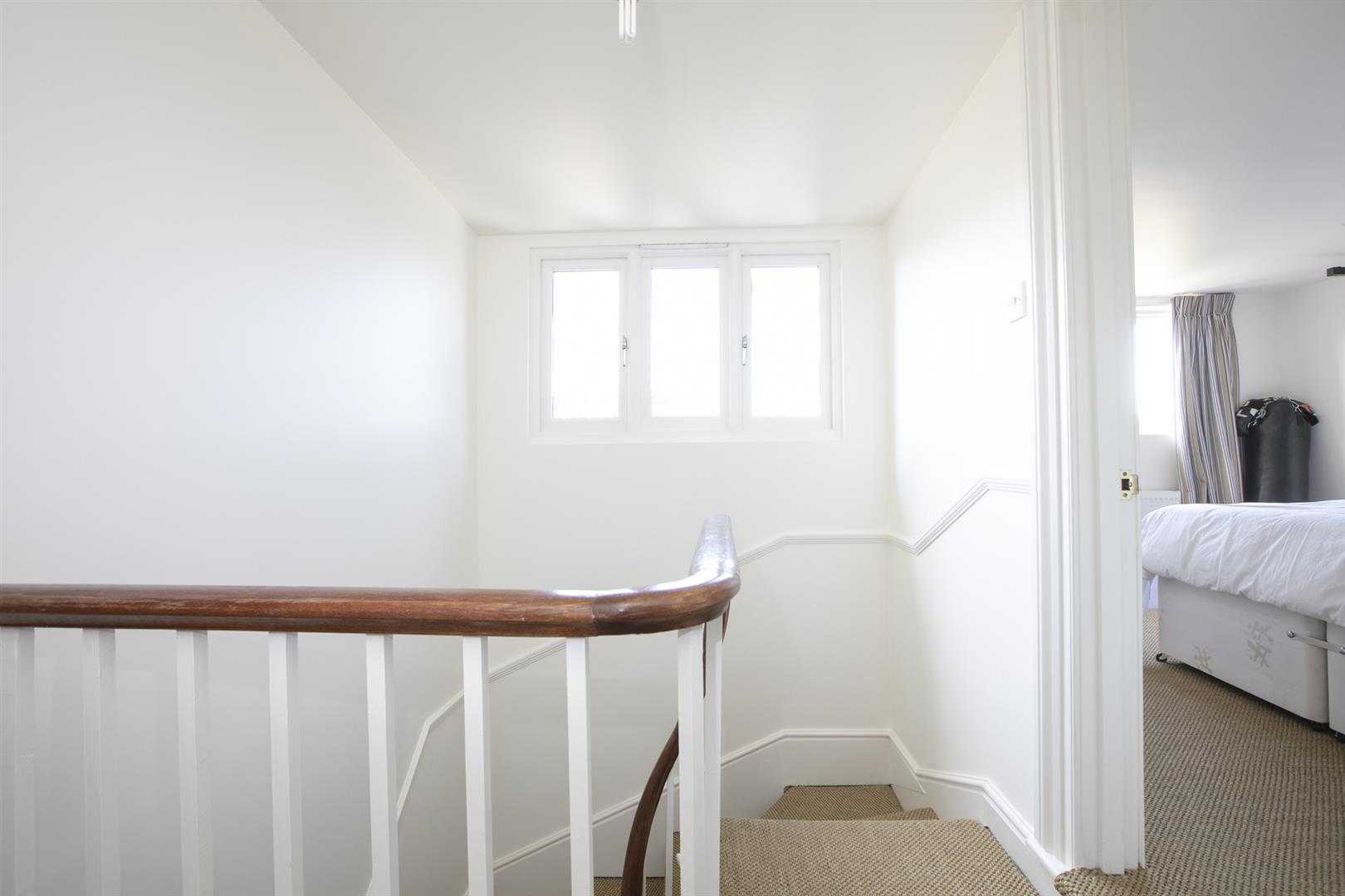 House - Semi-Detached Sold in Talfourd Road, Peckham, SE15 848 view34