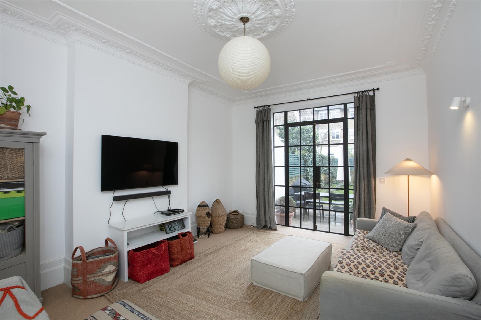 House - Terraced For Sale in Templar Street, Camberwell, SE5 1173 view2