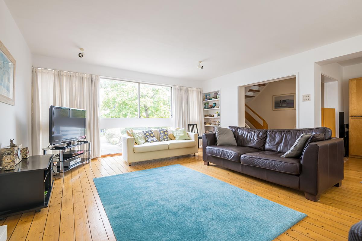 House - Terraced For Sale in The Hamlet, Camberwell, SE5 975 view13