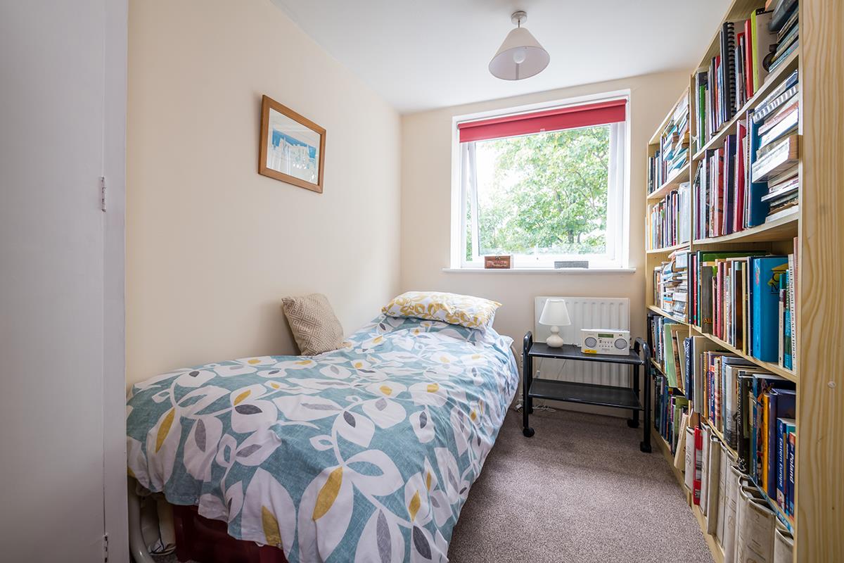 House - Terraced For Sale in The Hamlet, Camberwell, SE5 975 view18
