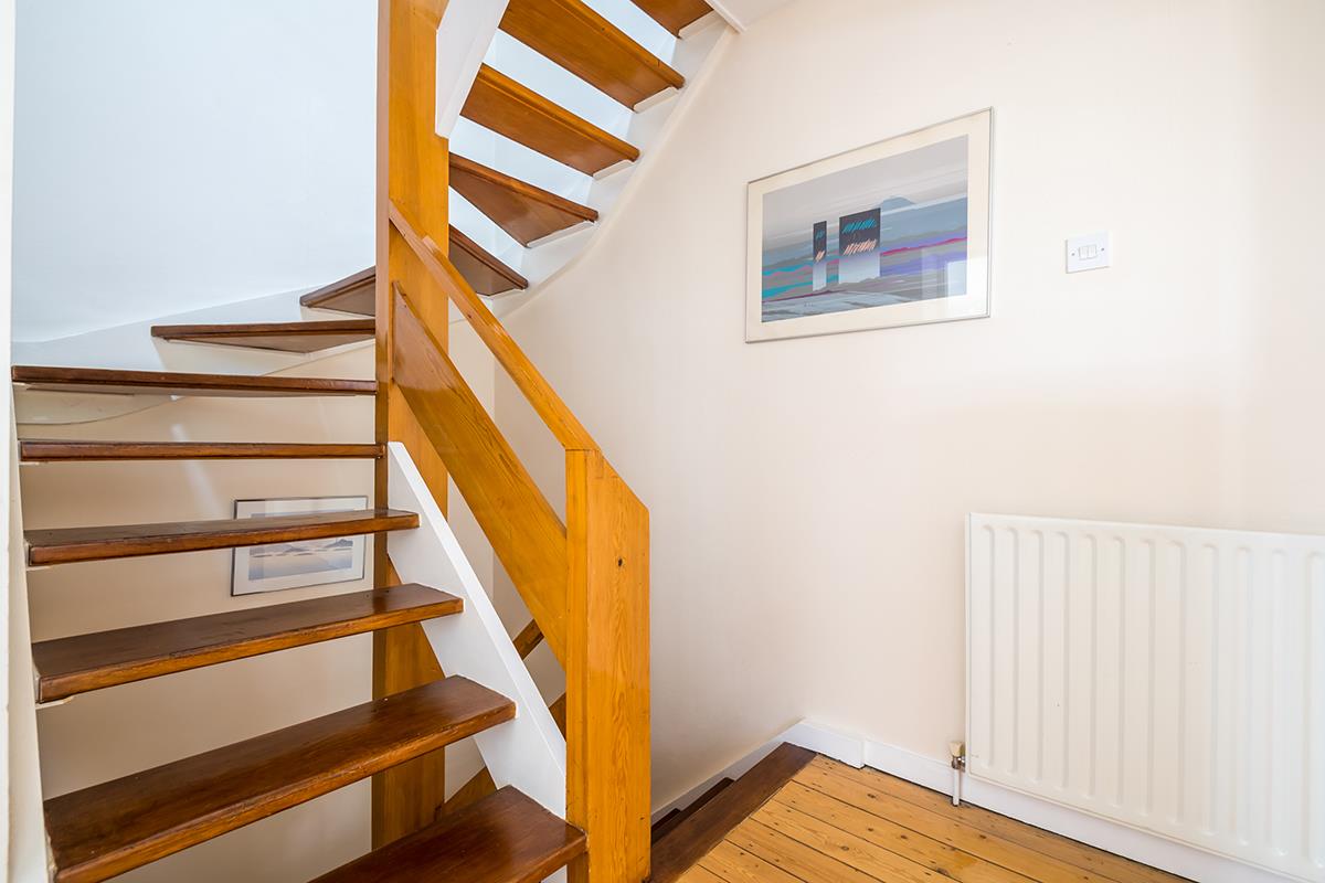 House - Terraced For Sale in The Hamlet, Camberwell, SE5 975 view15