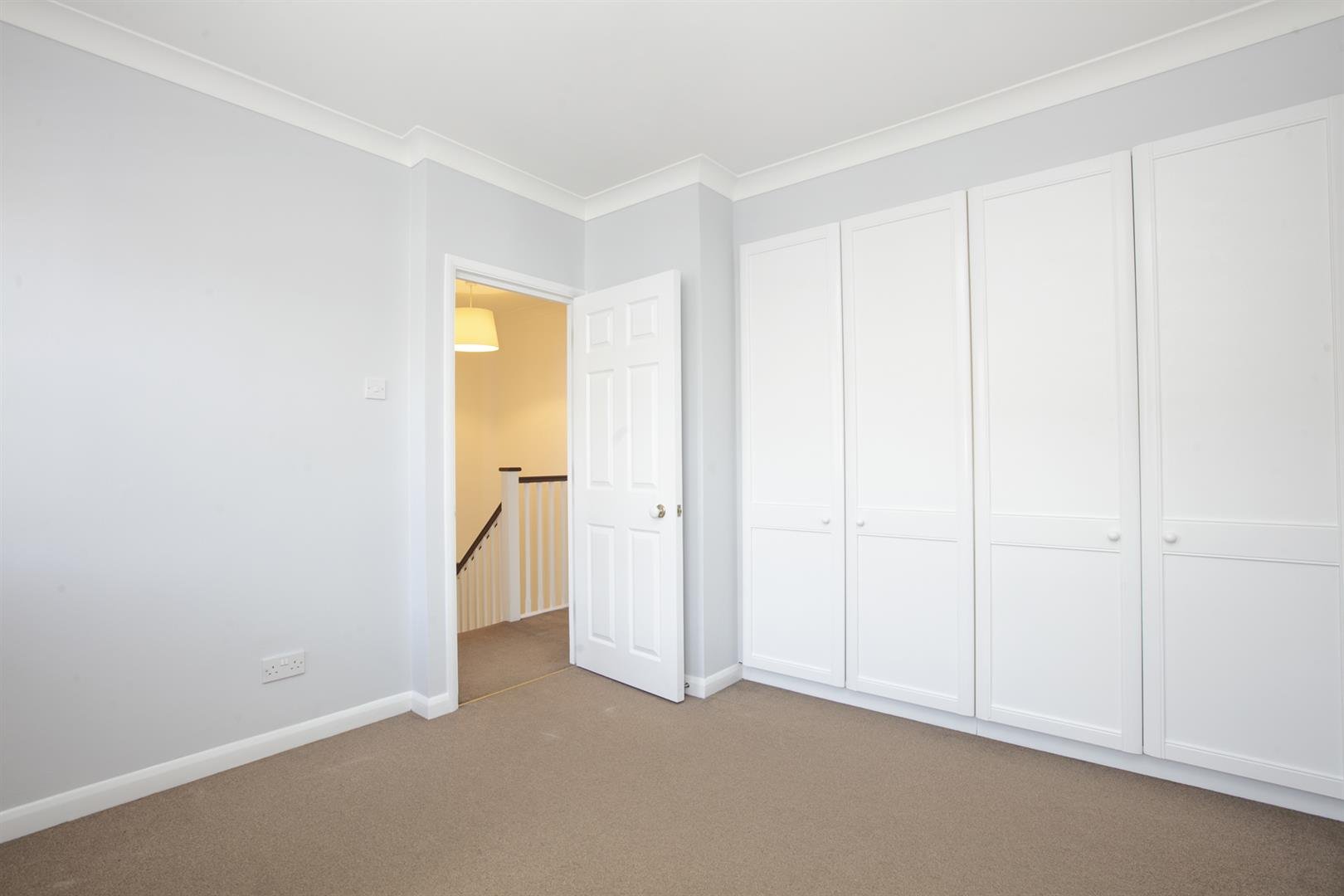 House - Terraced Under Offer in Vestry Mews, Camberwell, SE5 932 view15