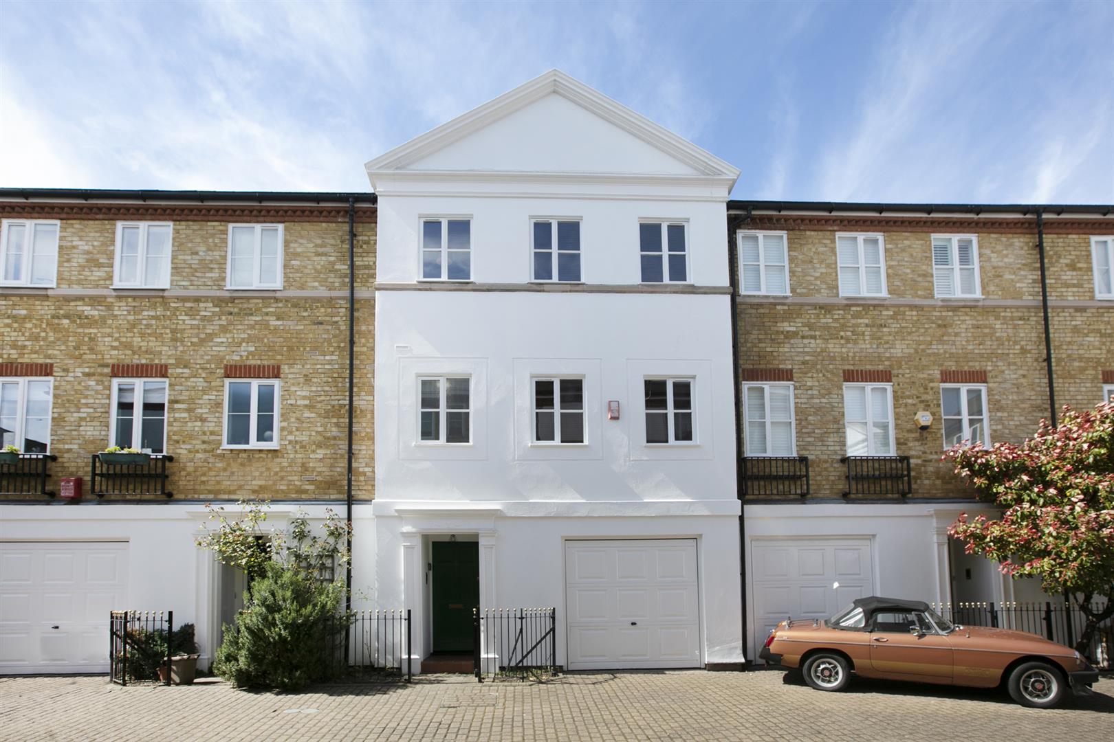 House - Terraced Under Offer in Vestry Mews, Camberwell, SE5 932 view11