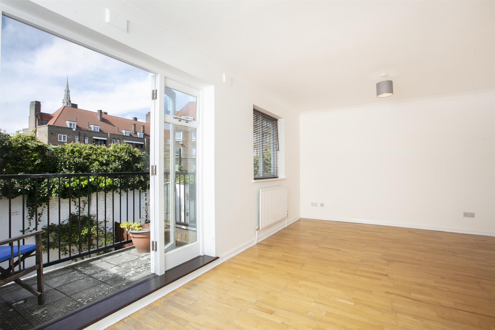 House - Terraced Under Offer in Vestry Mews, Camberwell, SE5 932 view5