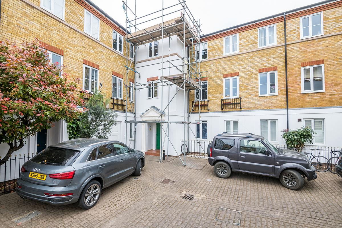 Flat - Purpose Built For Sale in Vestry Mews, Camberwell, SE5 940 view2
