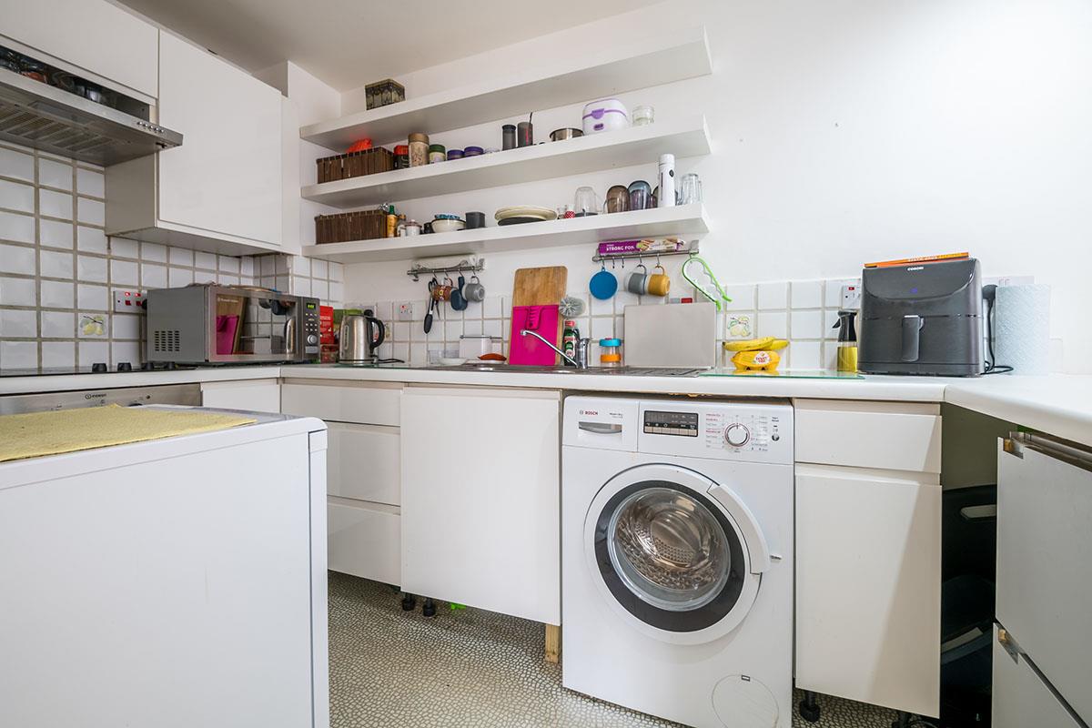 Flat - Purpose Built For Sale in Vestry Mews, Camberwell, SE5 940 view6