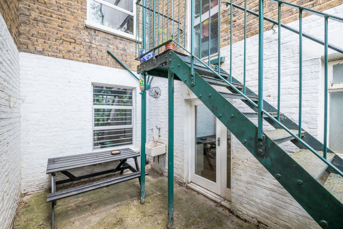 Flat - Conversion For Sale in Vicarage Grove, Camberwell, SE5 936 view15